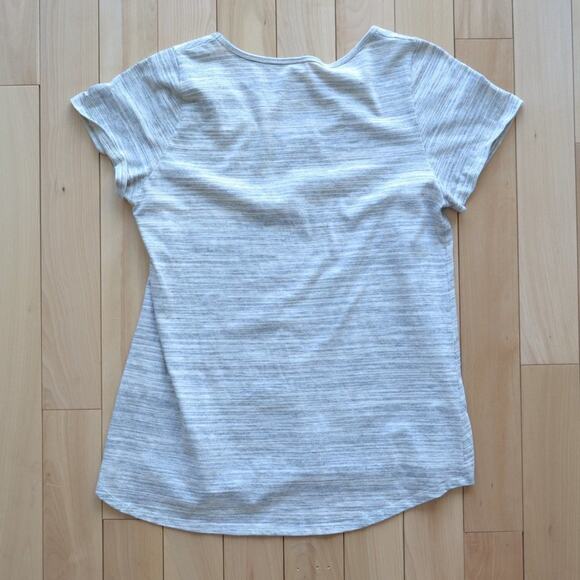 LuLaRoe Class Tee Size Medium (Women's) White/Grey Shirt - Picture 3 of 3